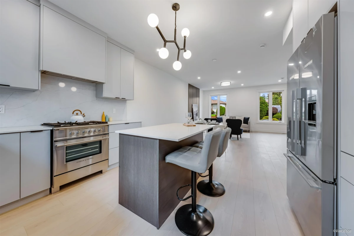 Pantry Photo of 3 7893 2nd Street, Burnaby, BC