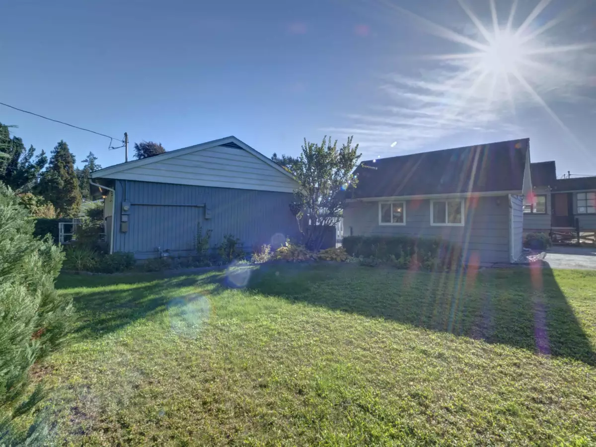 Primary Bathroom Photo of 4657 Whitaker Road, Sechelt, BC