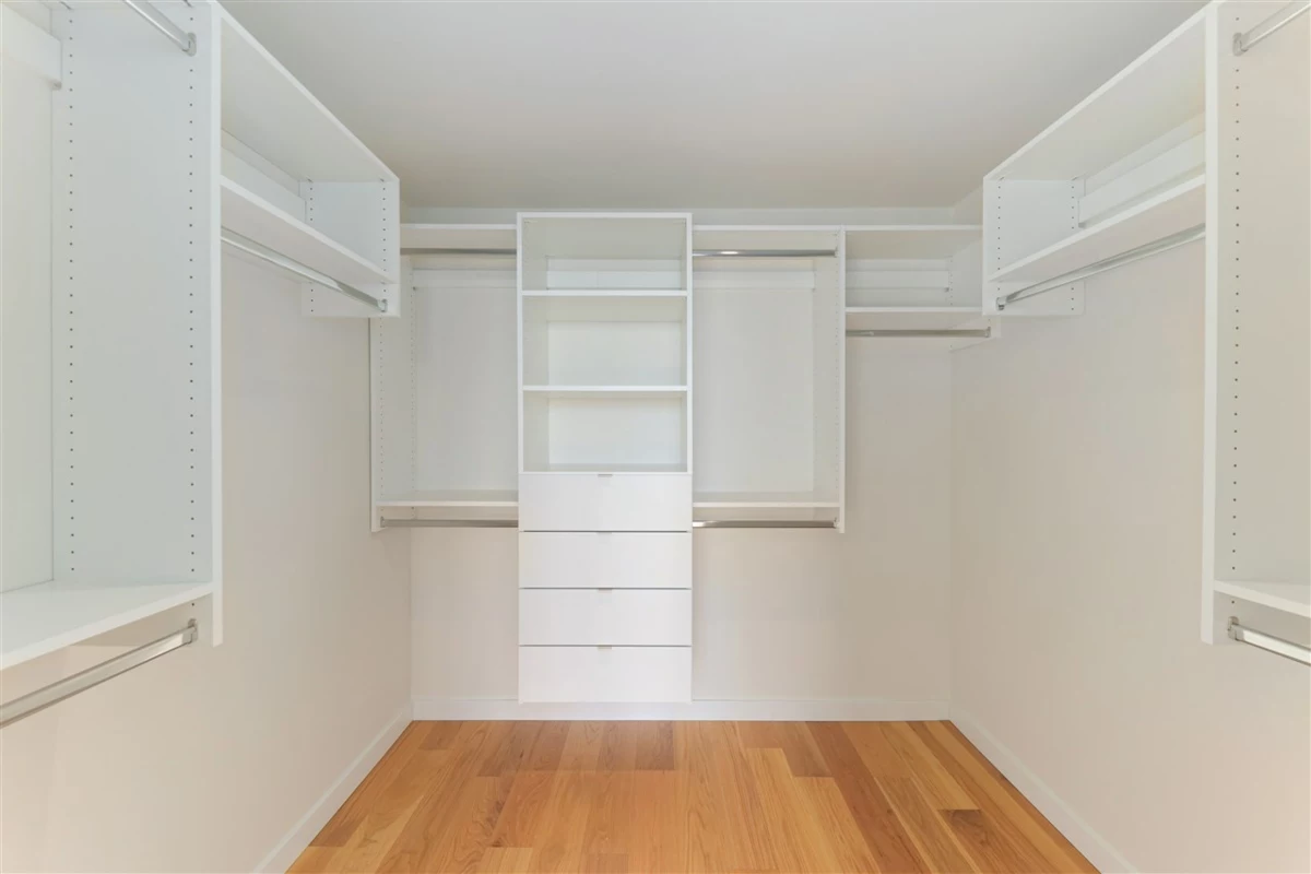 Guest Bathroom Photo of 778 Arthur Erickson Place, West Vancouver, BC