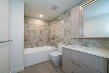 Walk-In Closet Photo of 3506 6468 Willingdon Avenue, Burnaby, BC