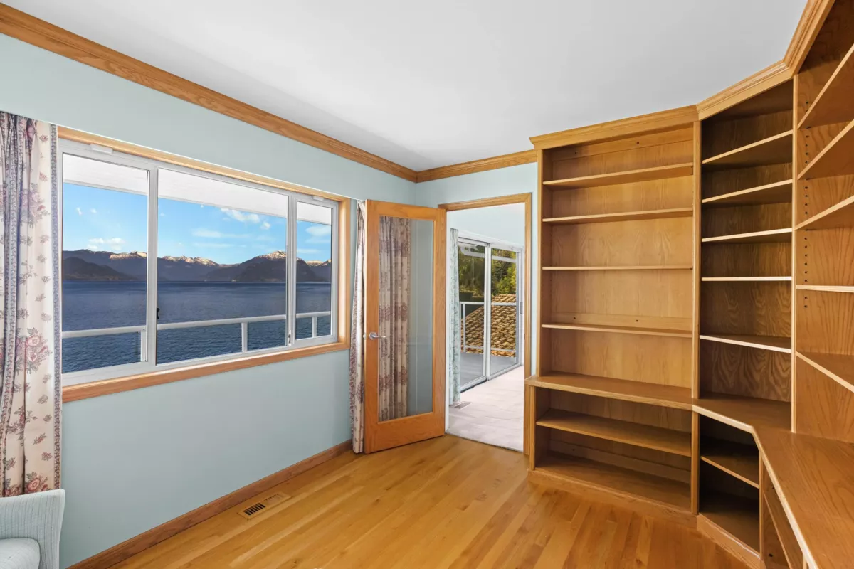 Loft / Bonus Room Photo of 4 Strachan Point Road, West Vancouver, BC