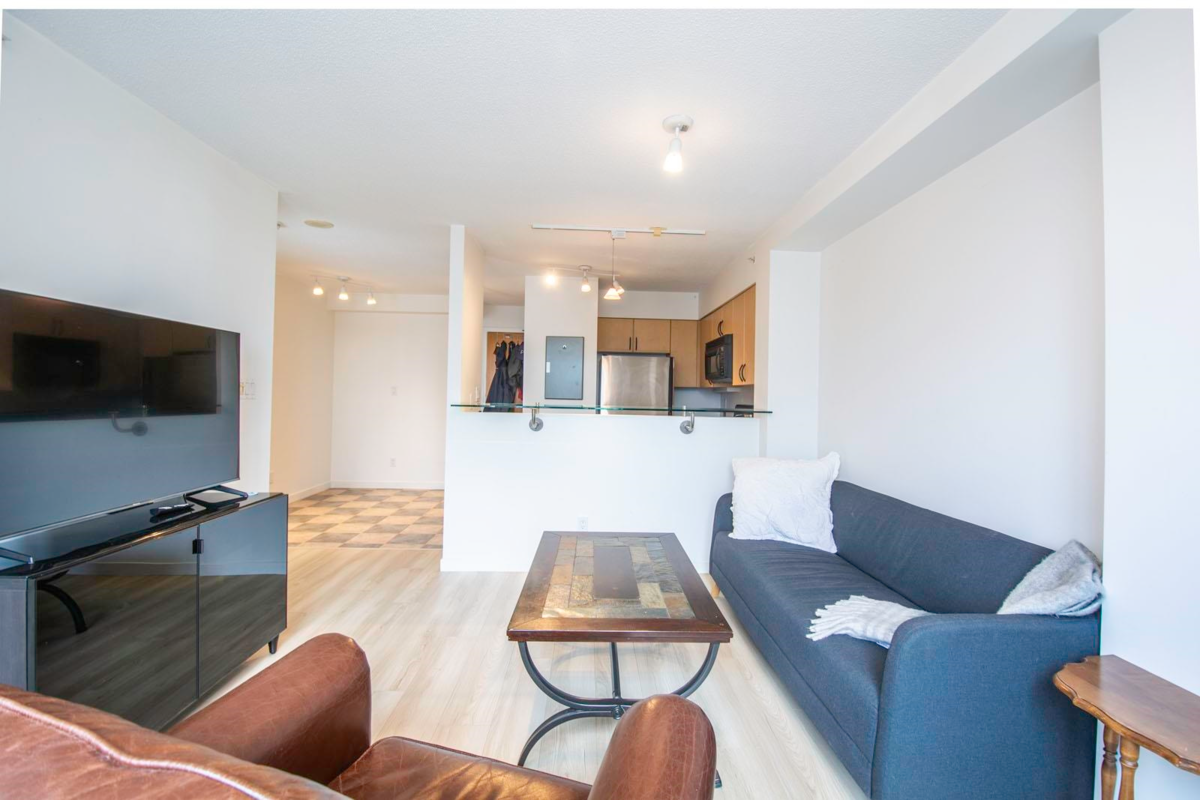 Kitchen Photo of 2510 63 Keefer Place, Vancouver, BC