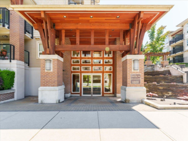 101 6800 Eckersley Road, Richmond, BC, Richmond — Apartment/Condo for sale