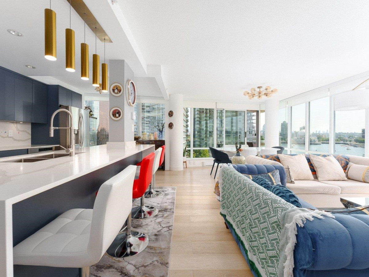 Kitchen Photo of 1006 980 Cooperage Way, Vancouver, BC