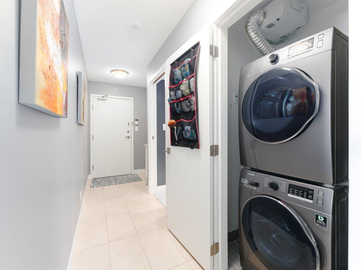 Mudroom Photo of 1006 980 Cooperage Way, Vancouver, BC