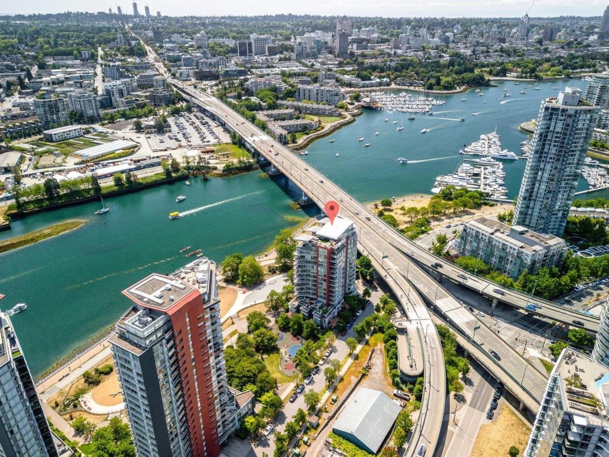 Neighborhood Park Photo Near 1006 980 Cooperage Way, Vancouver, BC