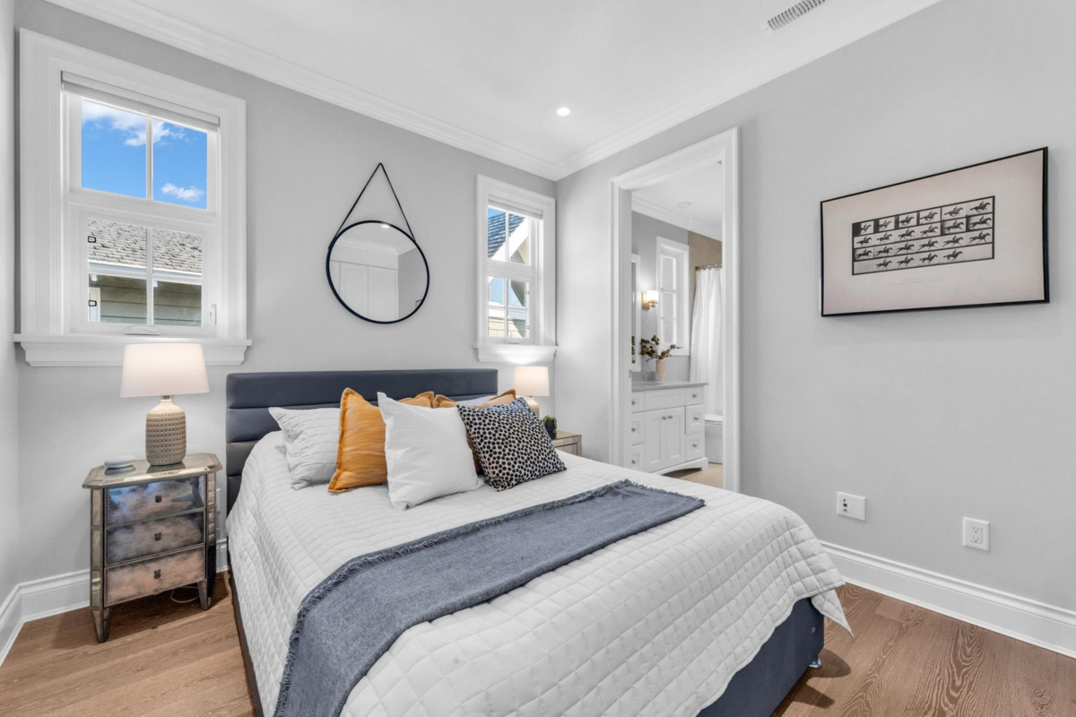 Backyard Photo of 4348 Erwin Drive, West Vancouver, BC