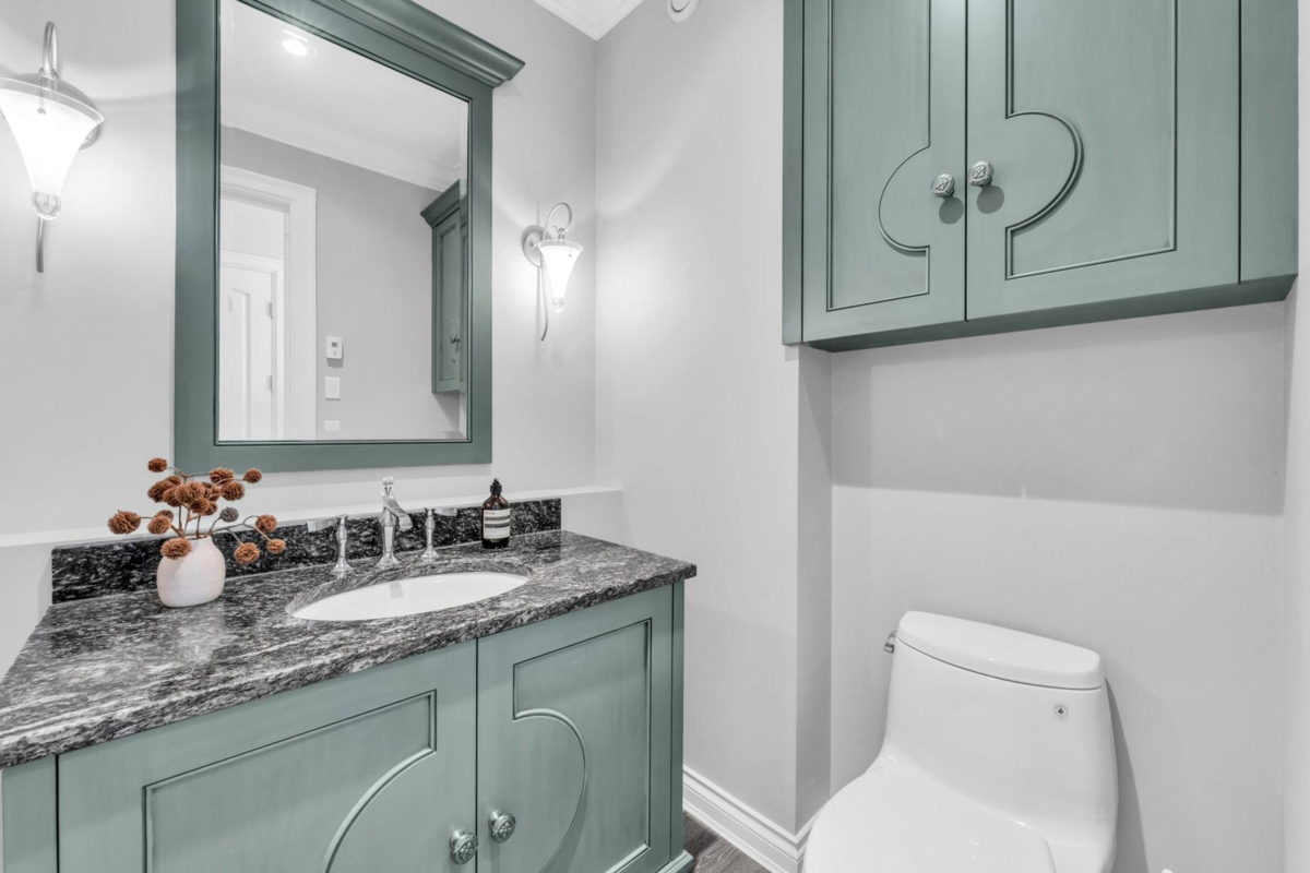 Family Room Photo of 4348 Erwin Drive, West Vancouver, BC