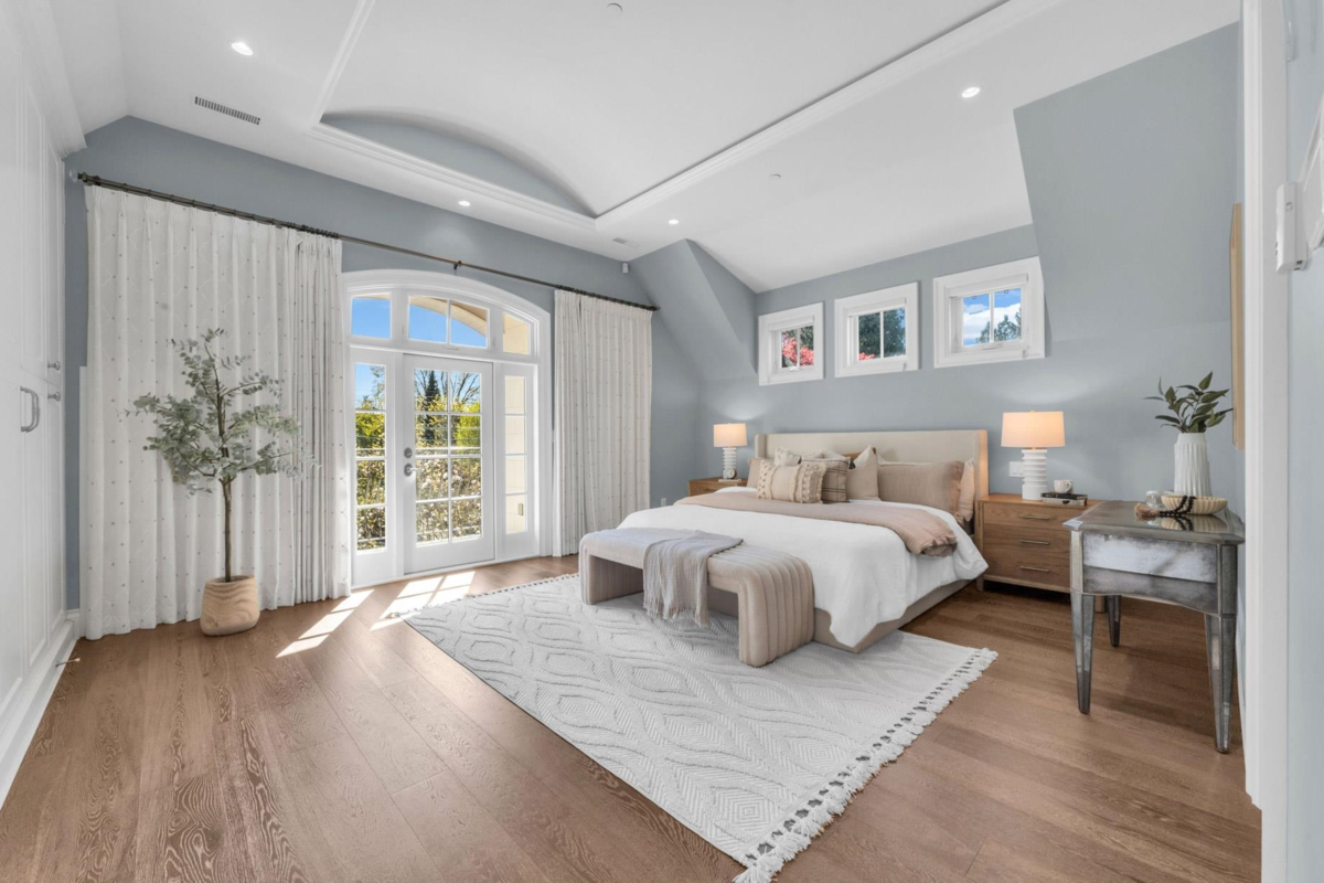 Laundry Room Photo of 4348 Erwin Drive, West Vancouver, BC