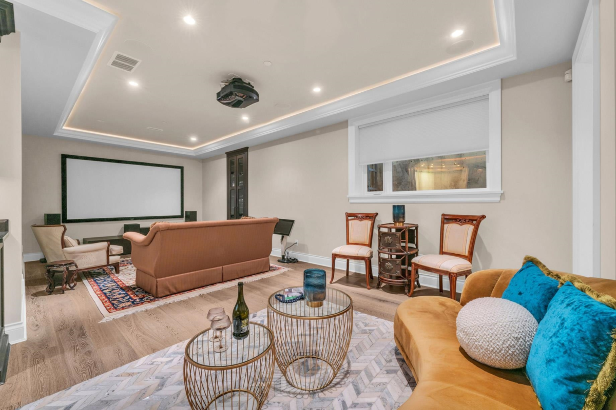 Neighborhood Park Photo Near 4348 Erwin Drive, West Vancouver, BC