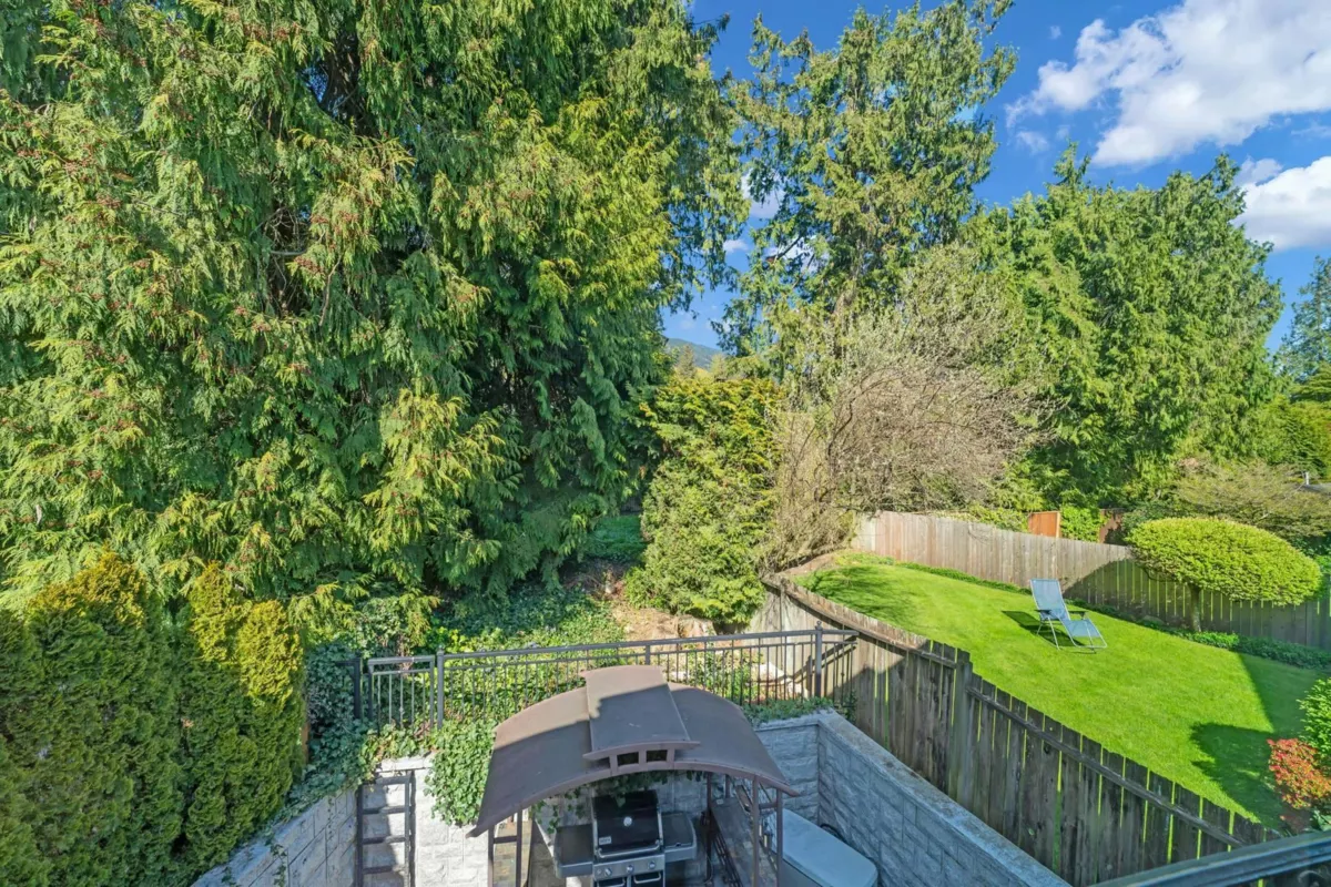 Outdoor Patio Photo of 4348 Erwin Drive, West Vancouver, BC