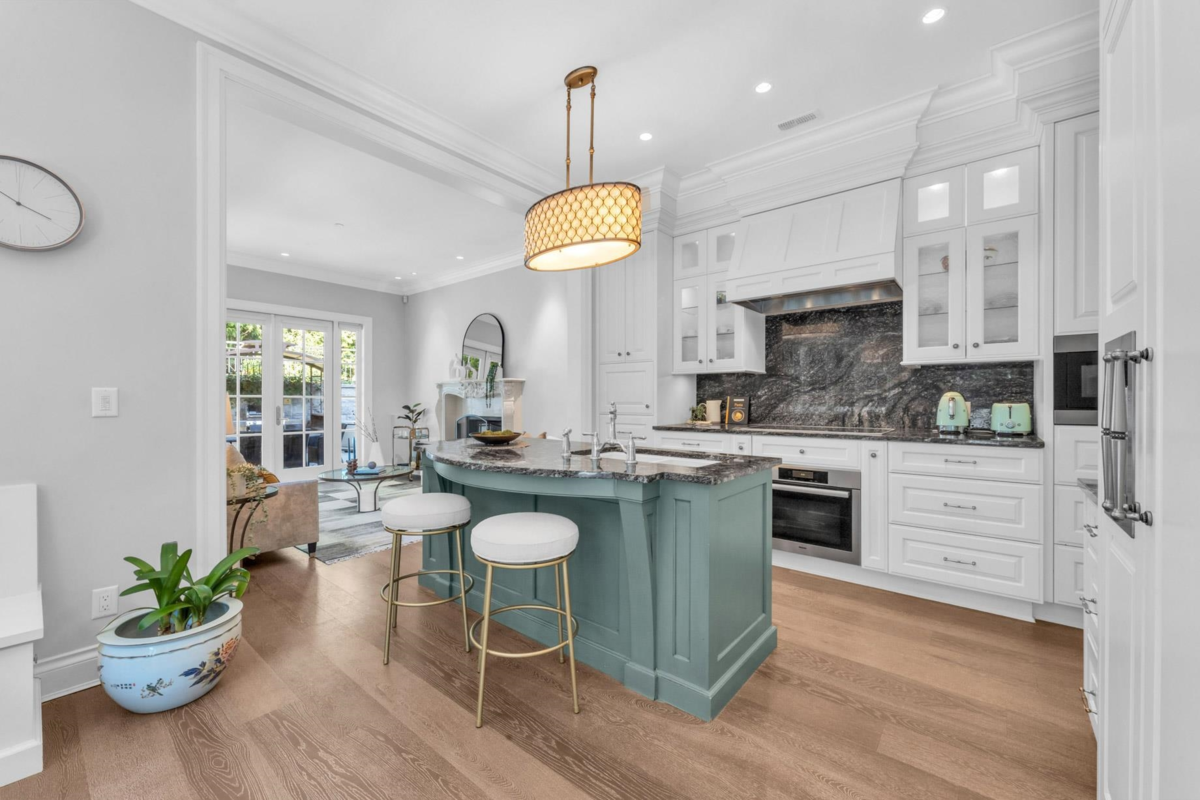 Pantry Photo of 4348 Erwin Drive, West Vancouver, BC