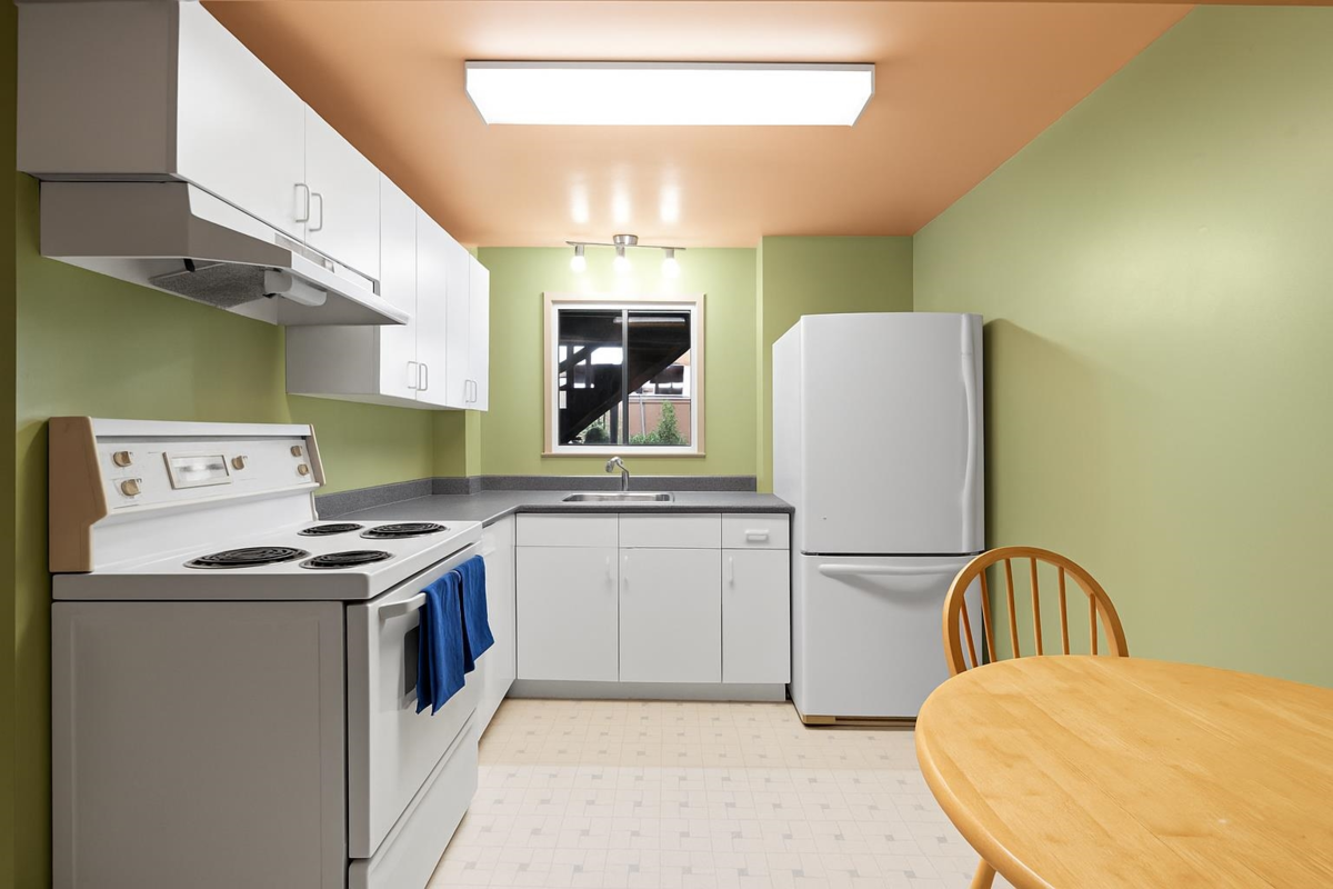 Powder Room Photo of 11829 218 Street, Maple Ridge, BC