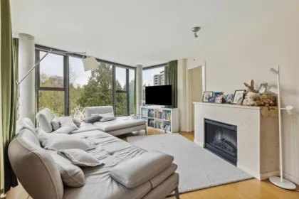 501 683 Victoria Park West, North Vancouver, BC, North Vancouver — Apartment/Condo for sale