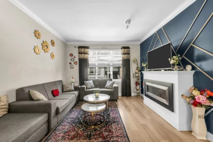 13 6350 142 Street, Surrey, BC, Surrey — Townhouse for sale