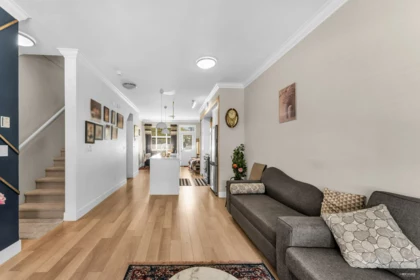 13 6350 142 Street, Surrey, BC, Surrey — Townhouse for sale