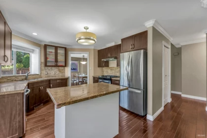 Breakfast Nook Photo of 9076 160a Street, Surrey, BC
