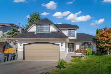 9076 160a Street, Surrey, BC, Fleetwood Tynehead — 4 bed single family residence for sale