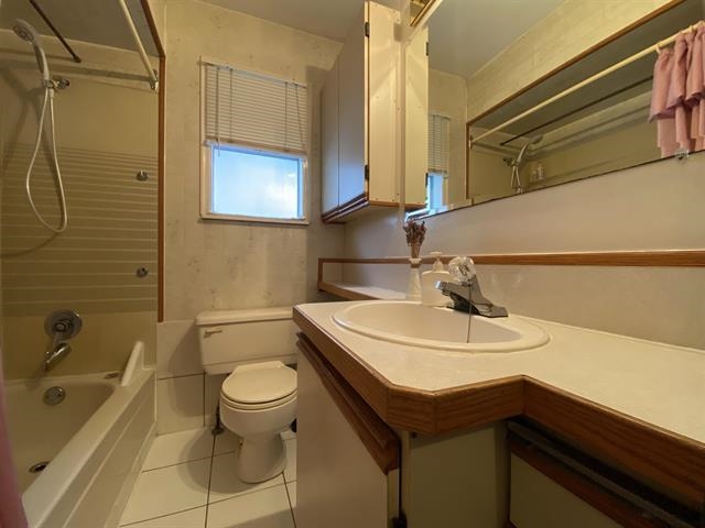 Walk-In Closet Photo of 6828 Inverness Street, Vancouver, BC