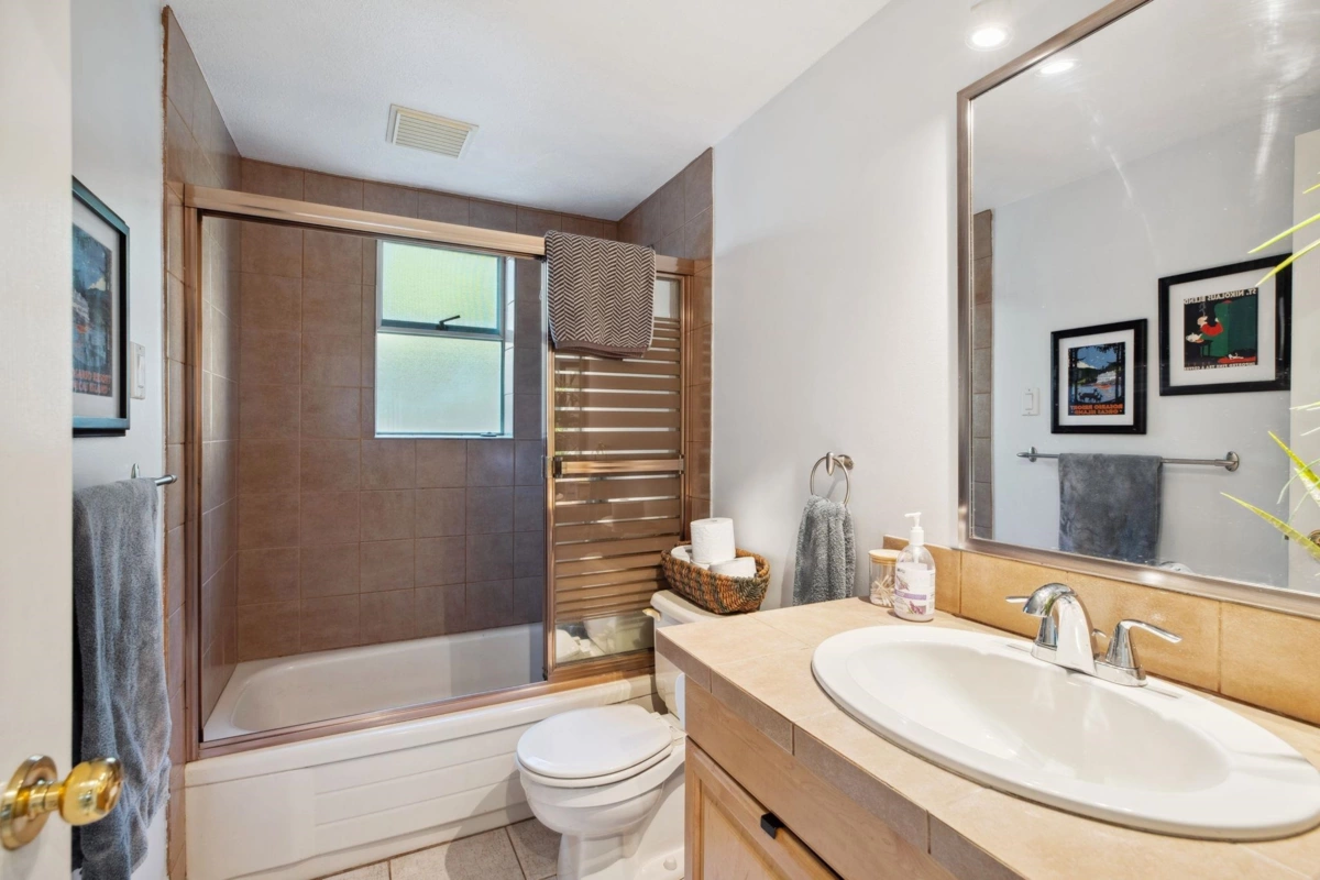 Garden / Landscaping Photo of 8710 151 Street, Surrey, BC