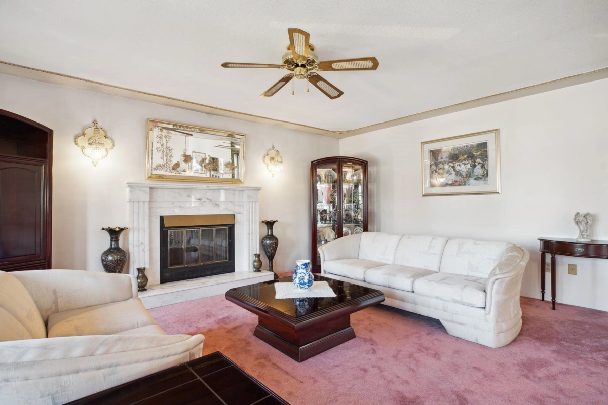 Kitchen Island Photo of 8710 151 Street, Surrey, BC