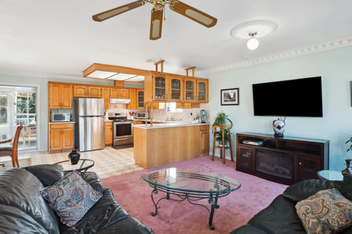 Office / Den Photo of 8710 151 Street, Surrey, BC