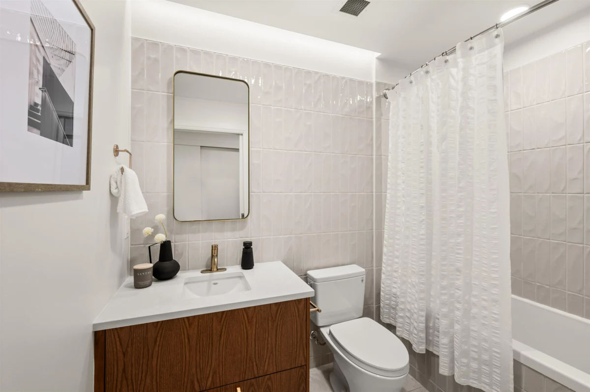 Kitchen Photo of 106 2550 Garden Drive, Vancouver, BC