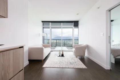 4806 4730 Lougheed Highway, Burnaby, BC, Brentwood Park — 1 bed apartment/condo for sale