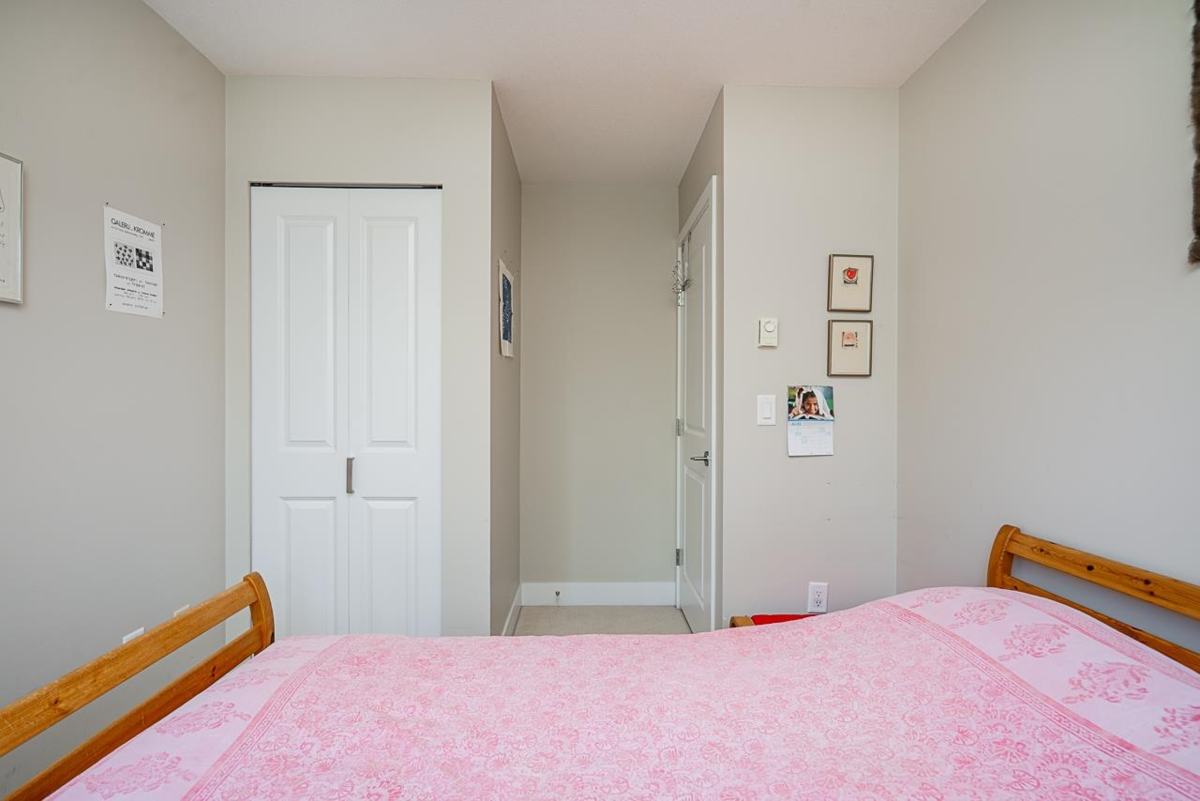 Entry Foyer Photo of 133 2501 161a Street, Surrey, BC