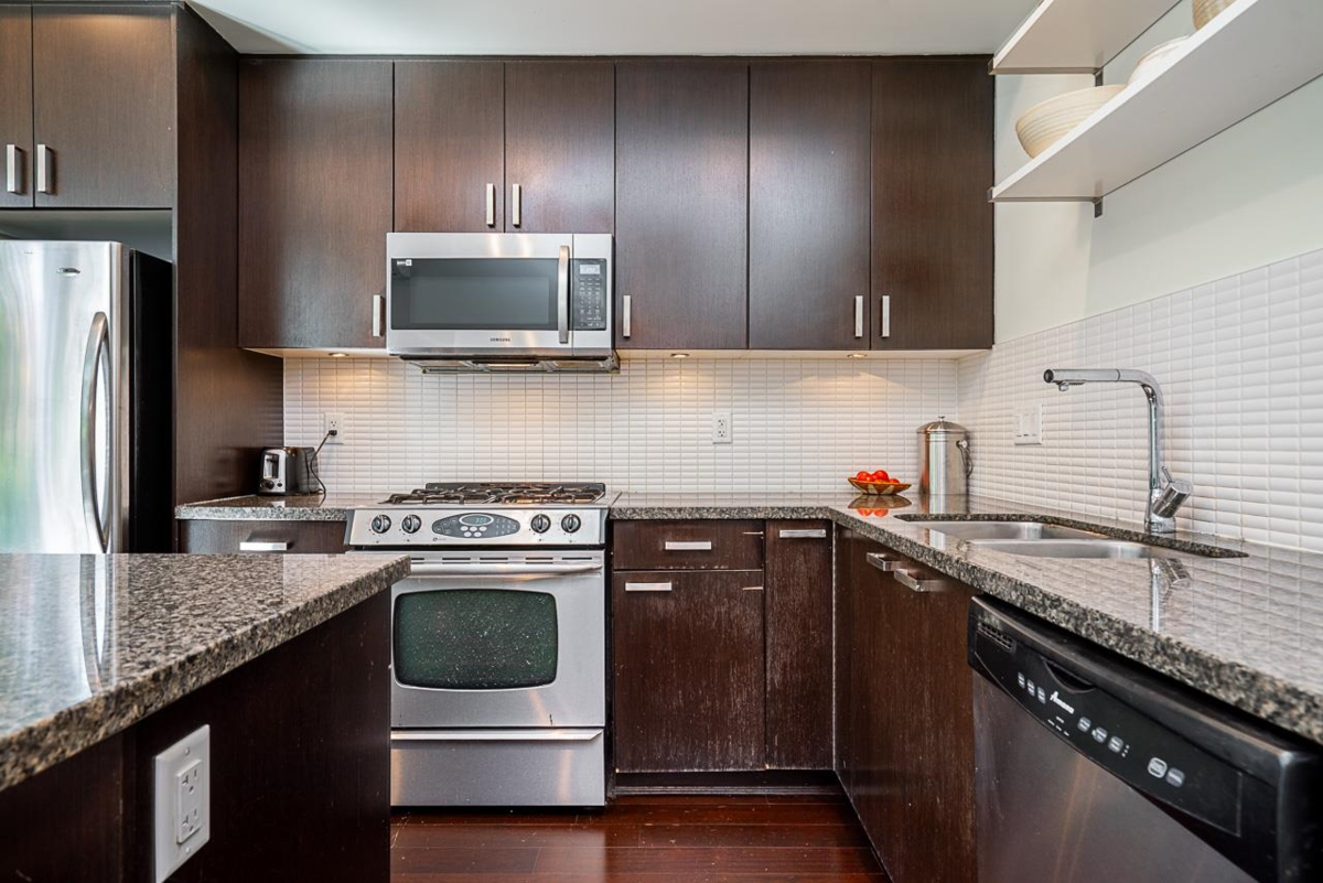 Guest Bathroom Photo of 133 2501 161a Street, Surrey, BC