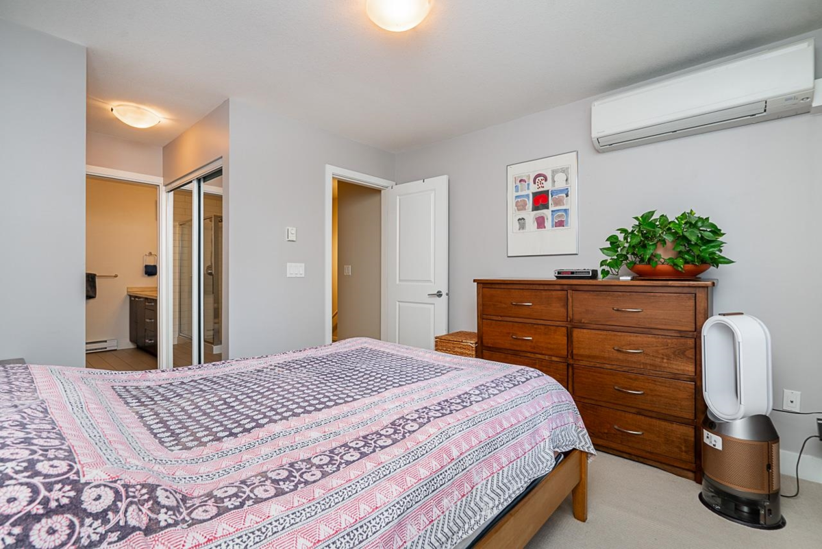 Office / Den Photo of 133 2501 161a Street, Surrey, BC