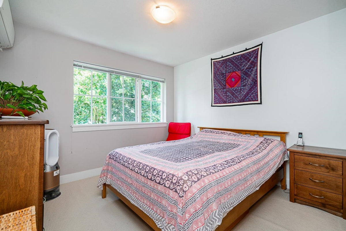 Powder Room Photo of 133 2501 161a Street, Surrey, BC