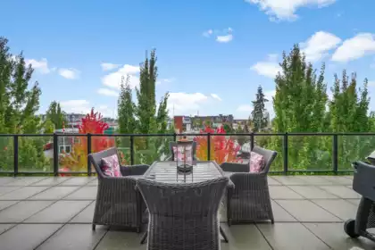 404 12070 227 Street, Maple Ridge, BC, Maple Ridge — Apartment/Condo for sale