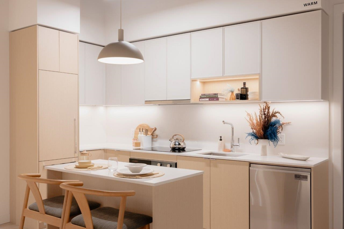 Family Room Photo of 308 3633 Willingdon Avenue, Burnaby, BC