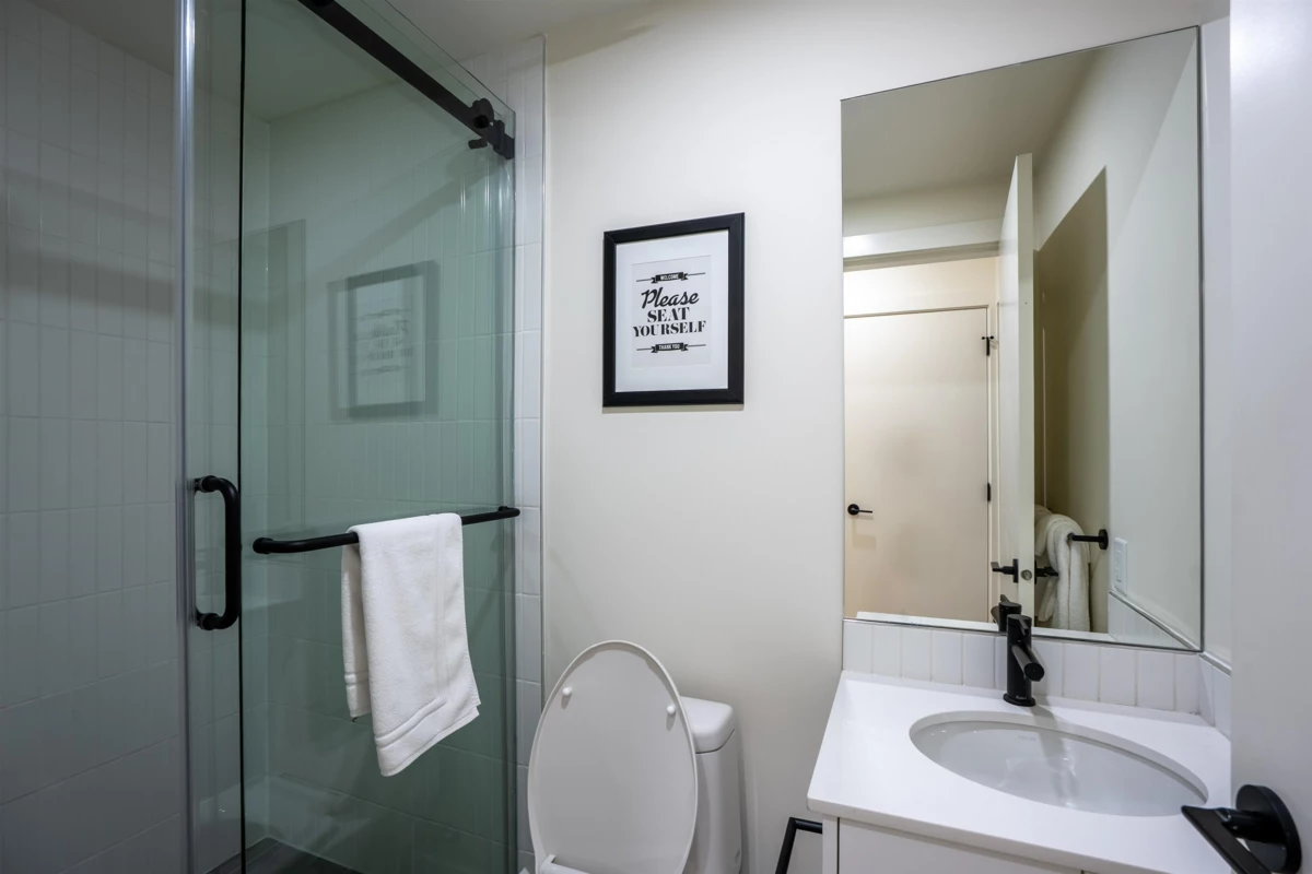 Kitchen Photo of TH8 610 E 3rd Street, North Vancouver, BC