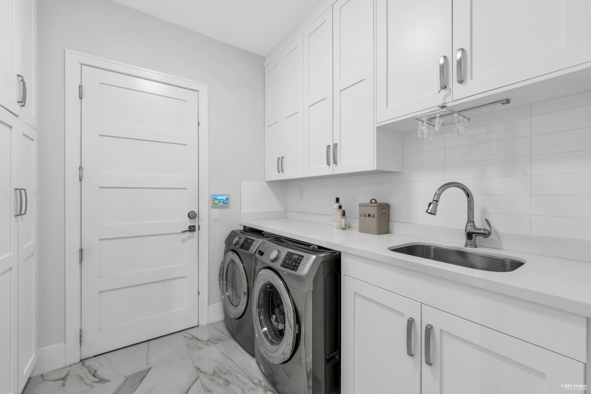 Bedroom 2 Photo of 6640 Goldsmith Drive, Richmond, BC