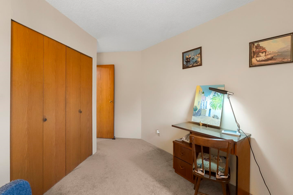 Laundry Room Photo of 308 11881 88 Avenue, Delta, BC