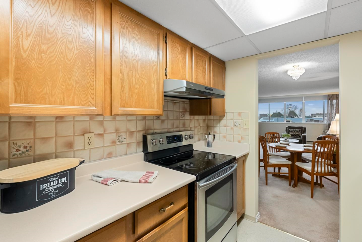 Primary Bathroom Photo of 308 11881 88 Avenue, Delta, BC