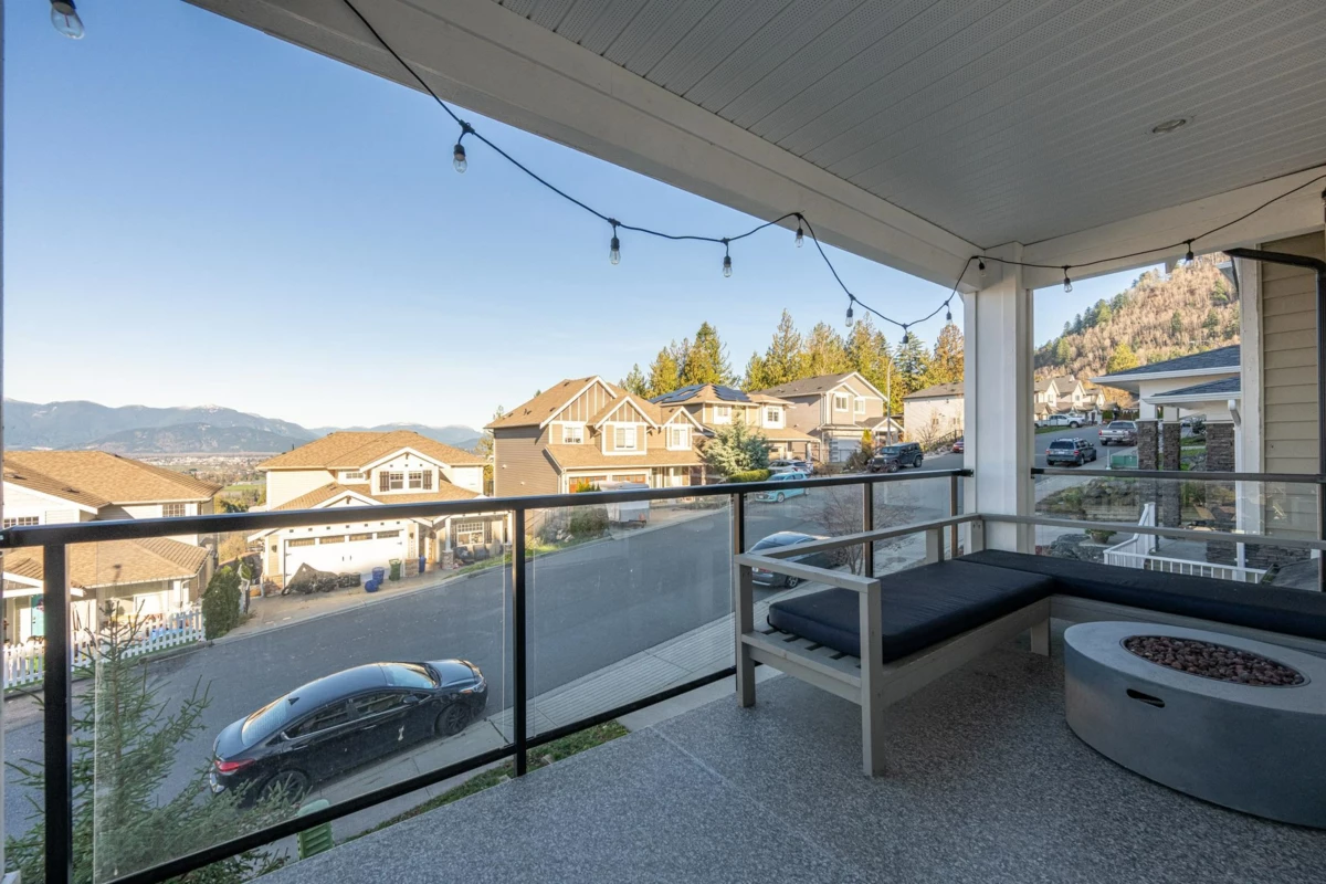 Garage Interior Photo of 46874 Sylvan Drive, Chilliwack, BC
