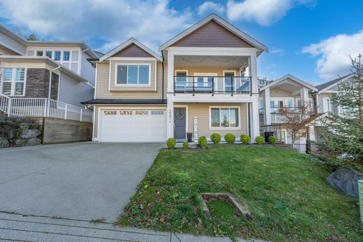 Living Room Photo of 46874 Sylvan Drive, Chilliwack, BC
