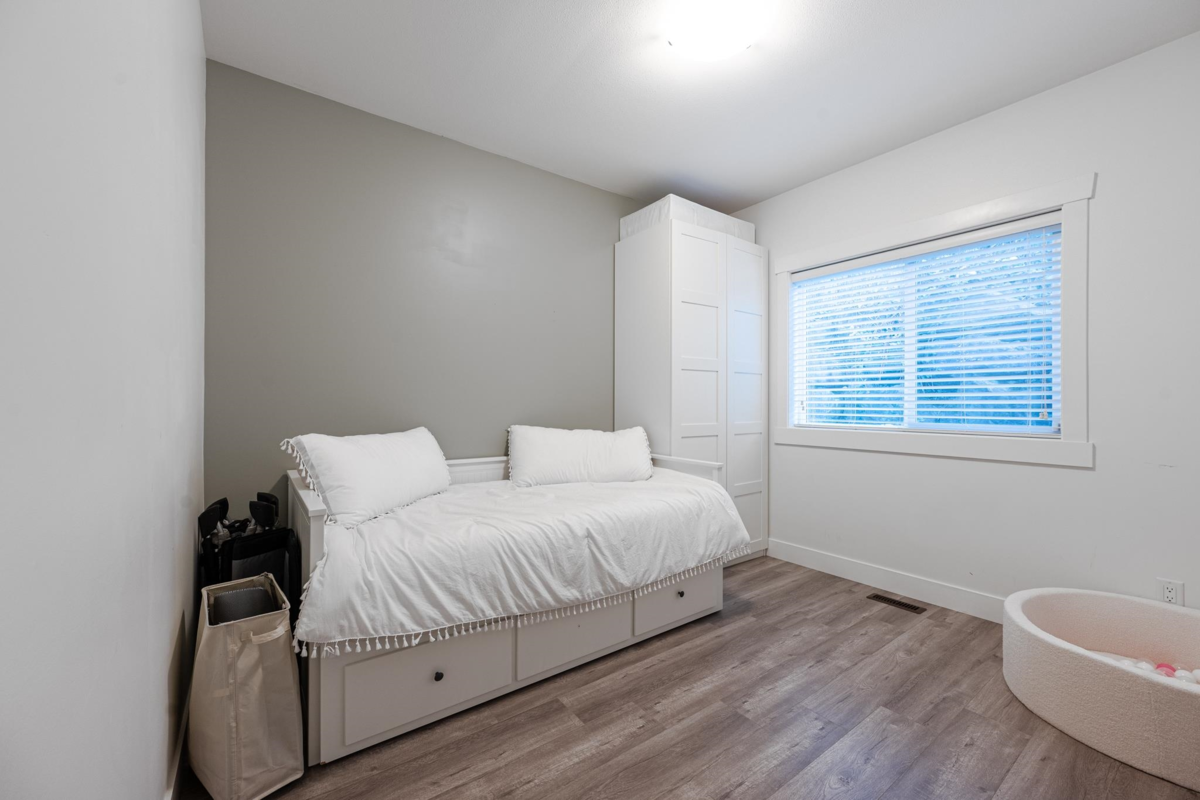 Mudroom Photo of 46874 Sylvan Drive, Chilliwack, BC
