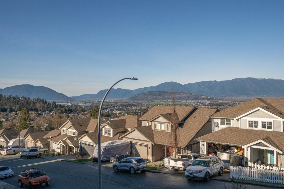 Outdoor Deck Photo of 46874 Sylvan Drive, Chilliwack, BC