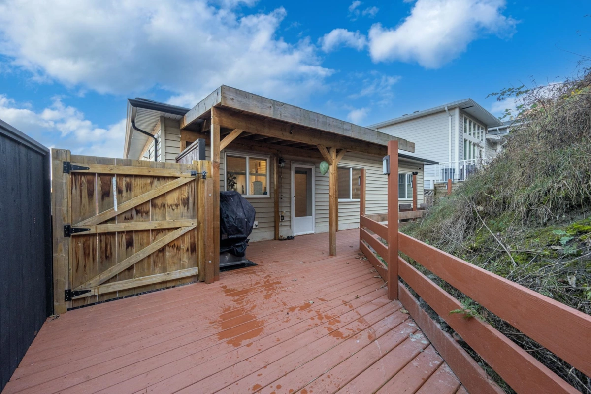 Swimming Pool Photo of 46874 Sylvan Drive, Chilliwack, BC