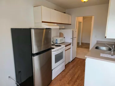 208 214 E 15th Street, North Vancouver, BC, North Vancouver — Apartment/Condo for sale