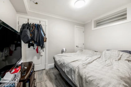 Guest Bathroom Photo of 1176 E 60th Avenue, Vancouver, BC