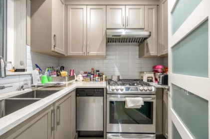 Pantry Photo of 1176 E 60th Avenue, Vancouver, BC