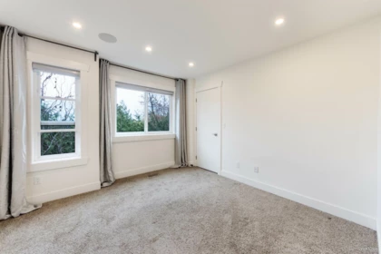 Bedroom 2 Photo of 3 15885 16 Avenue, Surrey, BC