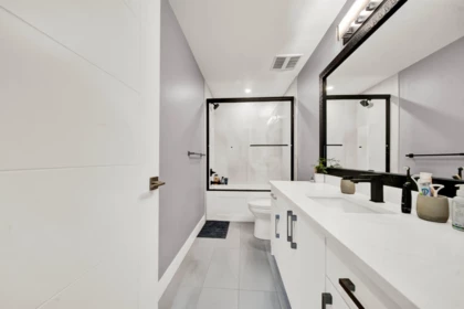 Powder Room Photo of 38 4217 Old Clayburn Road, Abbotsford, BC