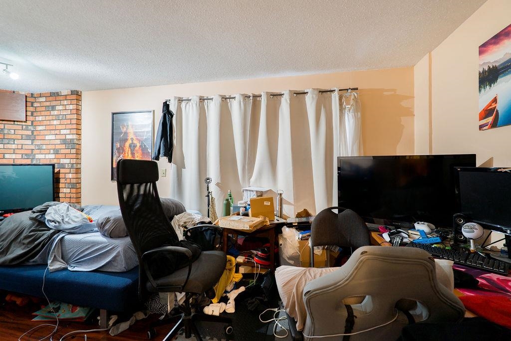 Garden / Landscaping Photo of 2525 Norcrest Court, Burnaby, BC