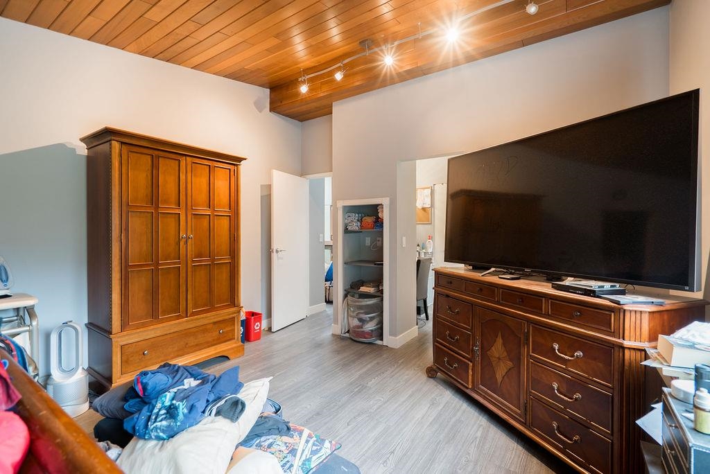 Guest Bathroom Photo of 2525 Norcrest Court, Burnaby, BC